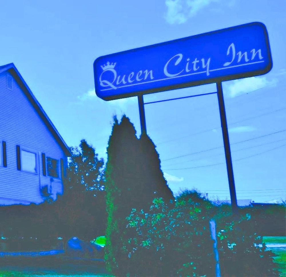 Queen City Inn Bangor Exterior photo